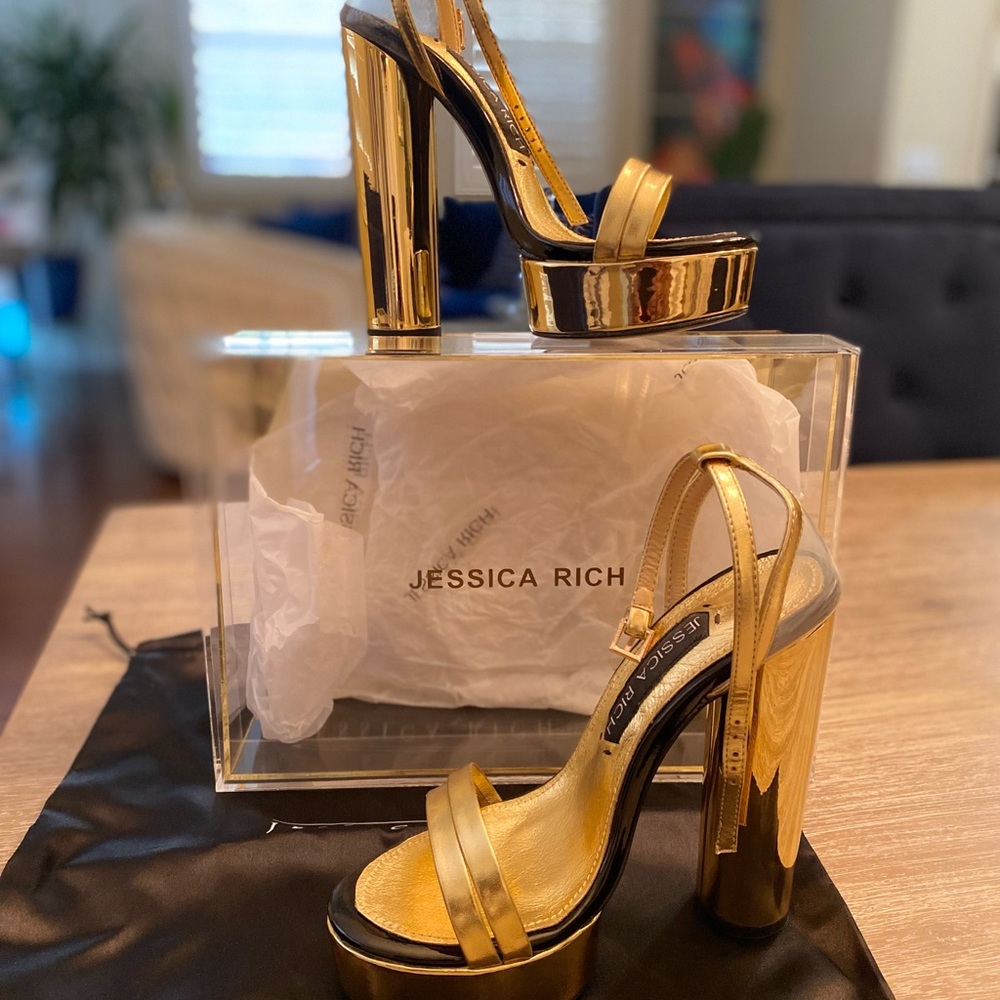 Jessica Rich Gold Platform Shoes. New with Glass Box & Dust Bag